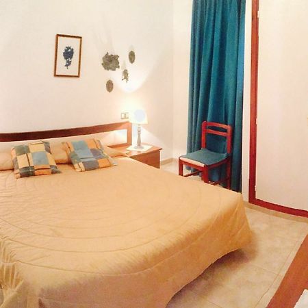 Apartamento Apartamerica Con Jardin アデヘ エクステリア 写真